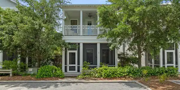 29 Wisteria Way