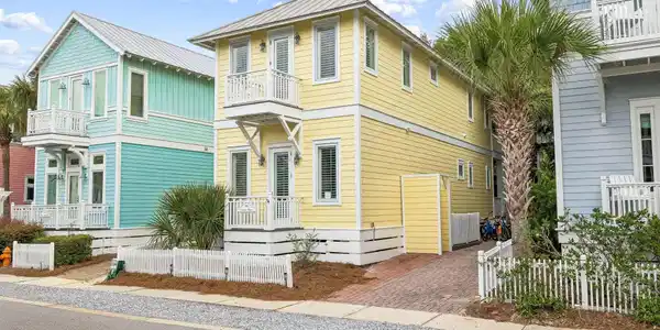 Image 2: 140 Parkshore Drive | Carillon Beach
