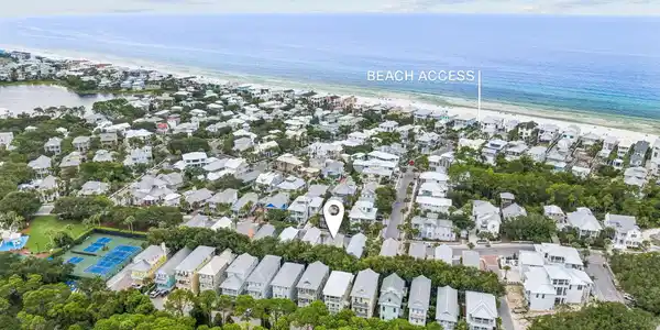 Image 4: 140 Parkshore Drive | Carillon Beach