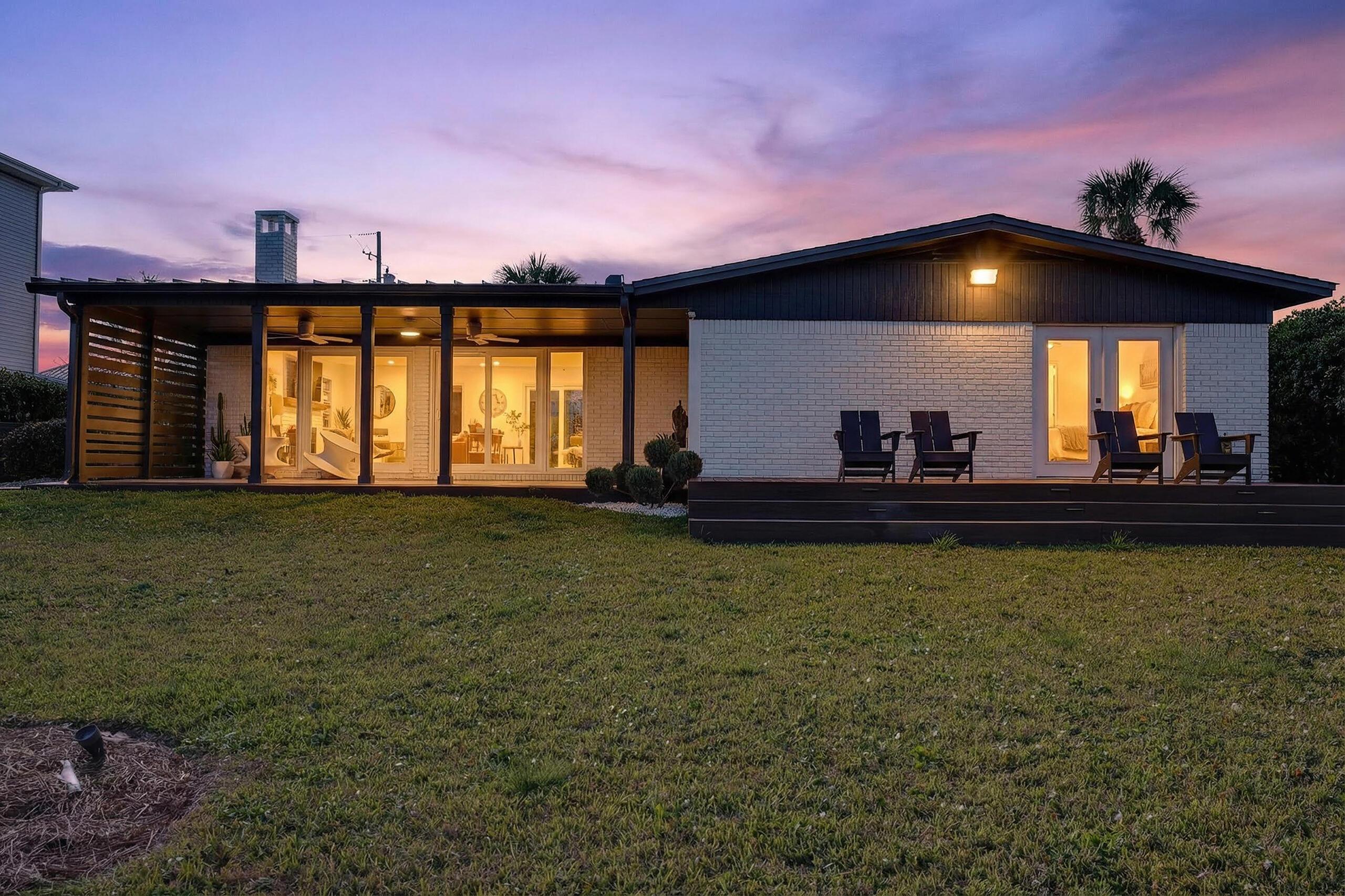 Image 3: 049_717 Sailfish Dr-48