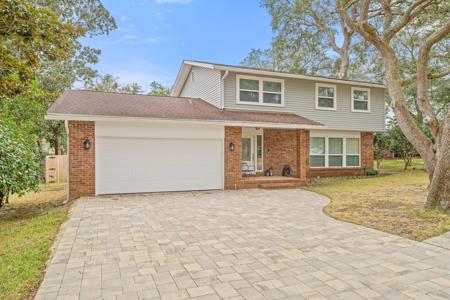 4 Ipswich Circle