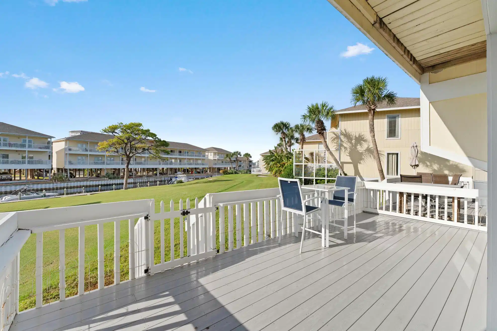 Image 1: 775 gulf shore dr 1041-0021