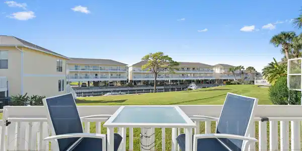 Image 2: 775 gulf shore dr 1041-0024