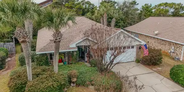 140 Leeward Drive