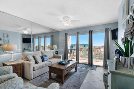376 Santa Rosa Boulevard