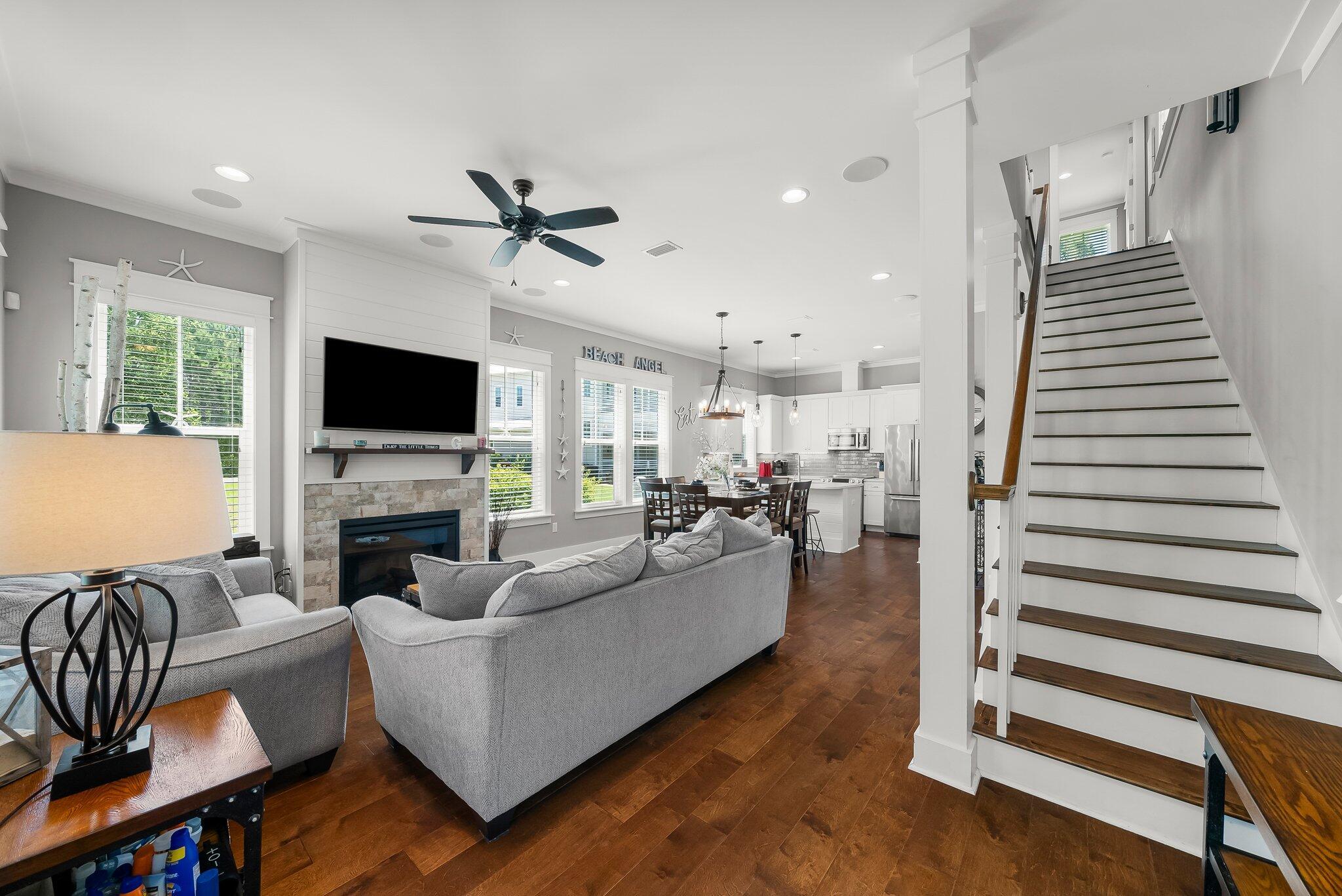 Image 4: 6-web-or-mls-122 Plantation Cir-13