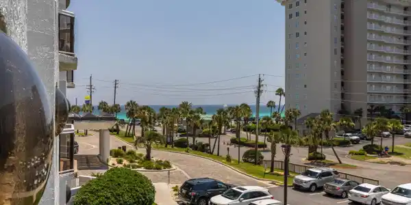 Image 4: Gulf View