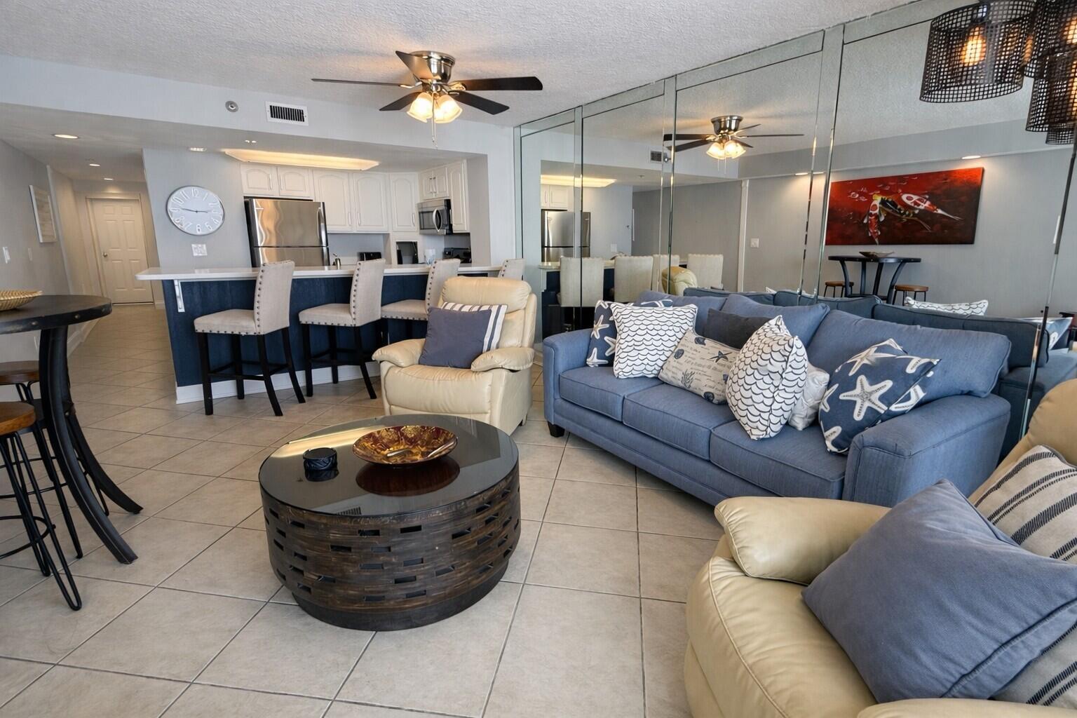 Image 4: New Sofa