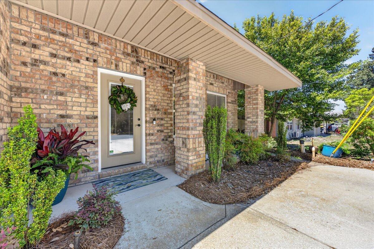 Image 2: 02-202 Alconese Ave SE-FWB-2