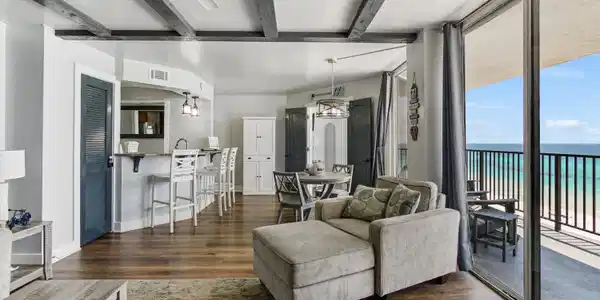 Image 4: Open Living Space