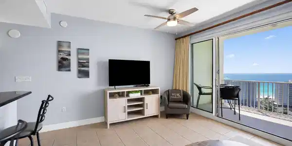 Image 4: ADII #1906_Living room