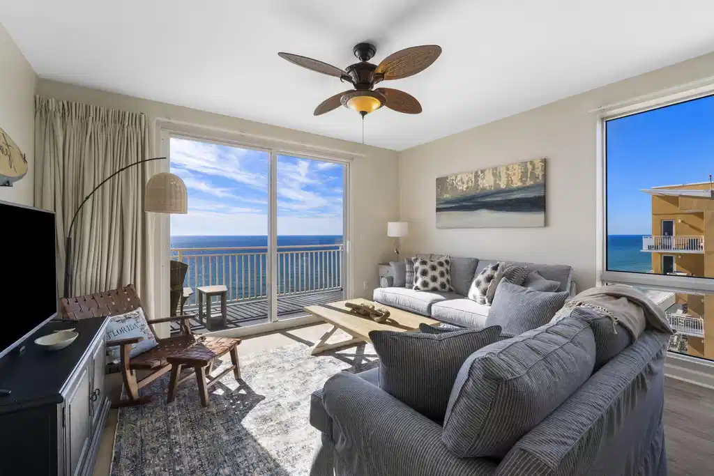 Image 1: Living Room