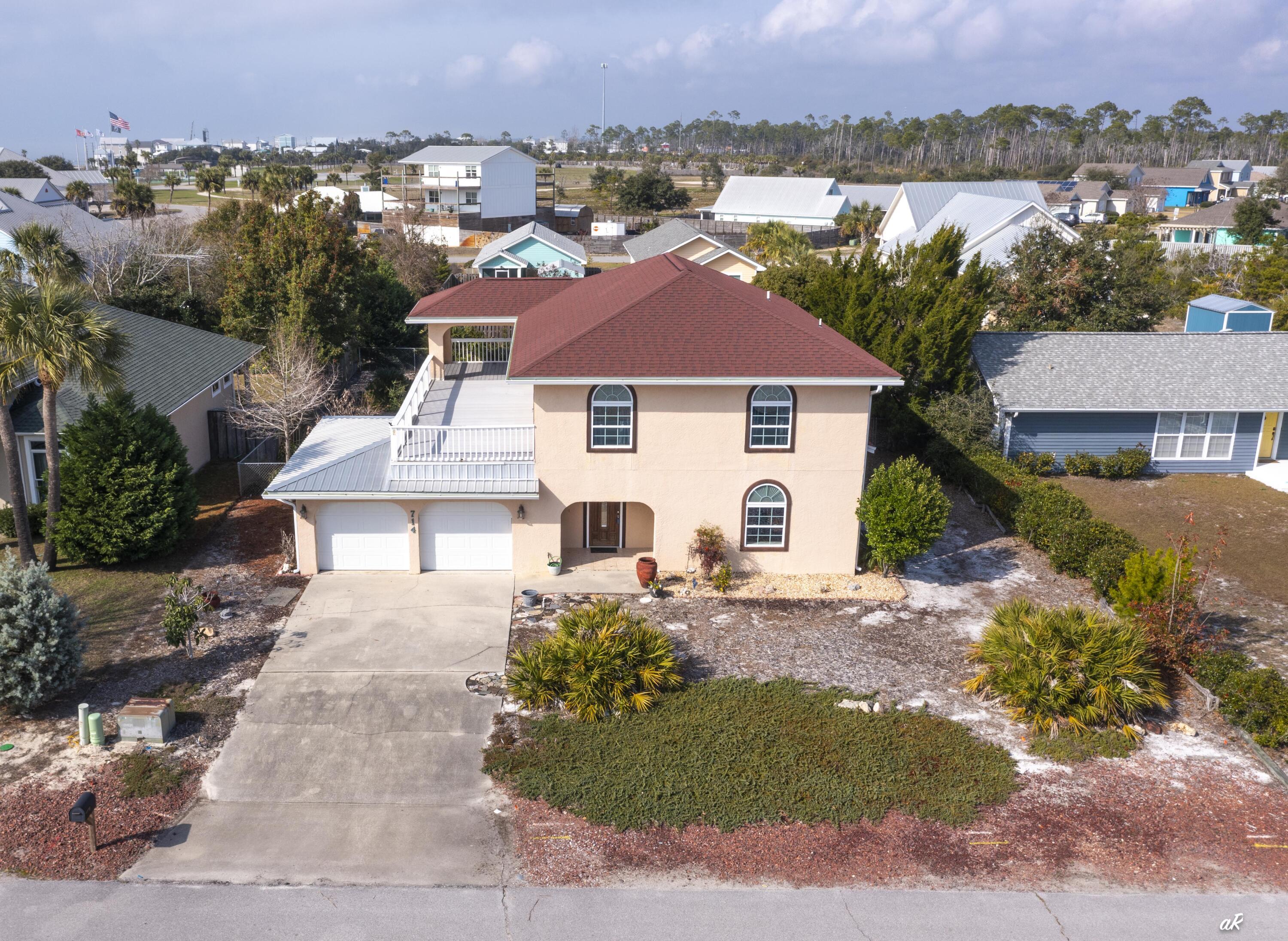 Image 4: Drone view of the property