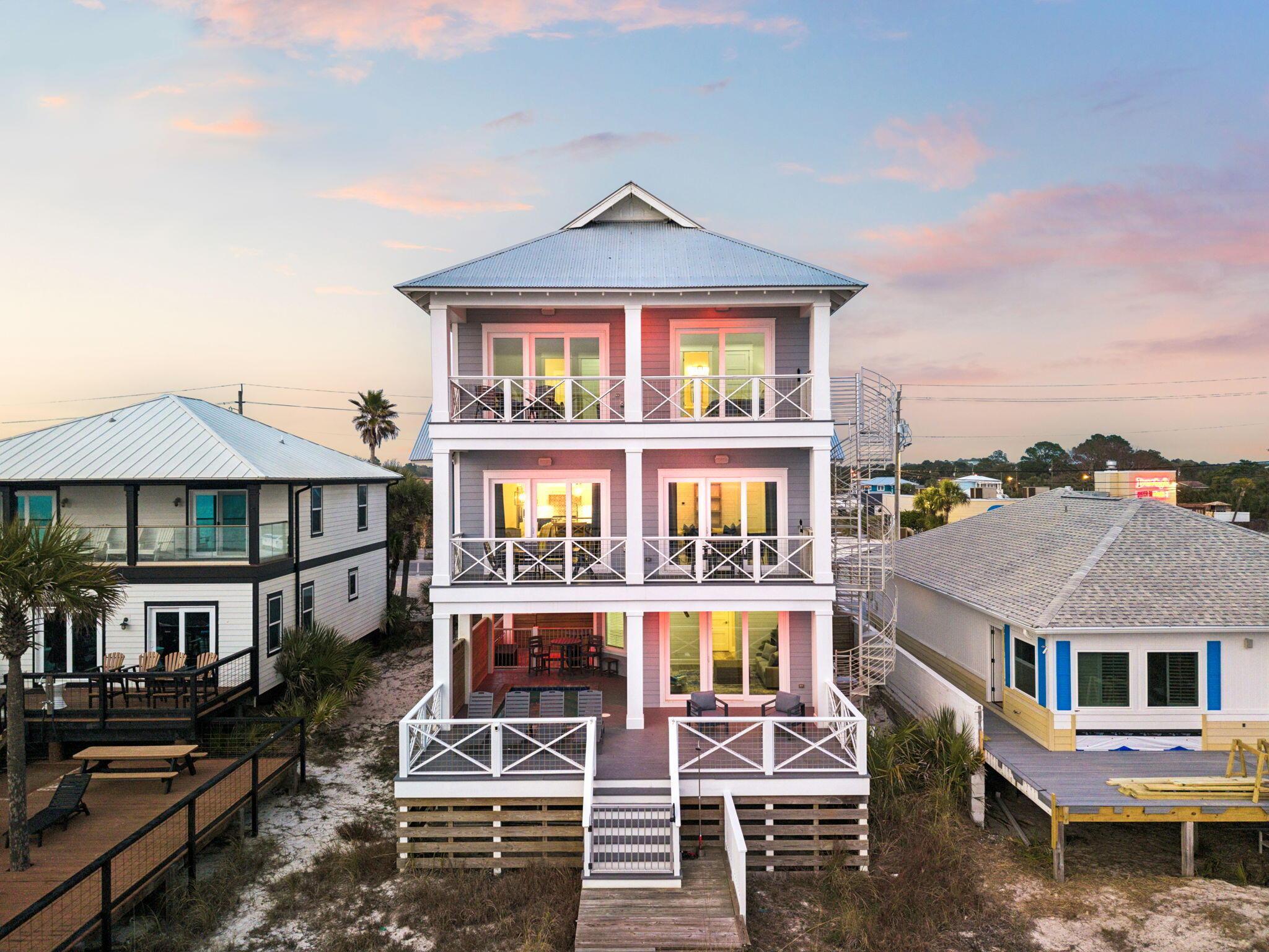 Image 4: Array_16525FrontBeachRd-6