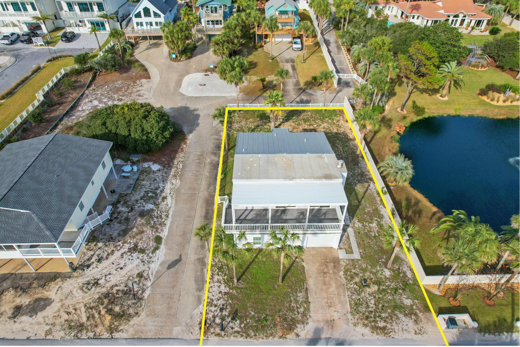Image 2: 87 Walton Magnolia Front Arial