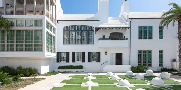 32 Kings Castle Court
