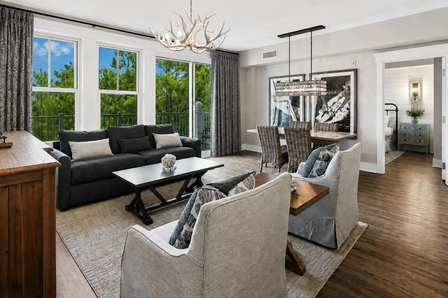 Image 1: 3507 Living Area