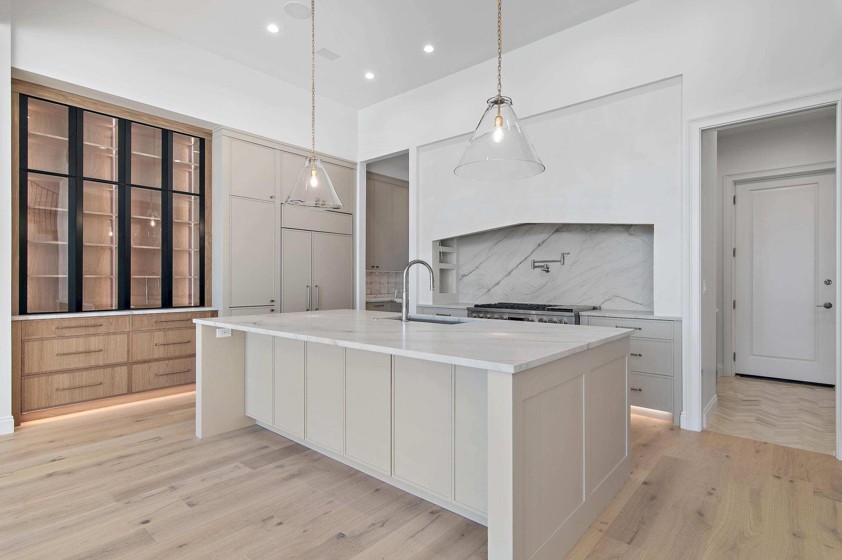 Image 3: web_4562 Leeward Lane _22