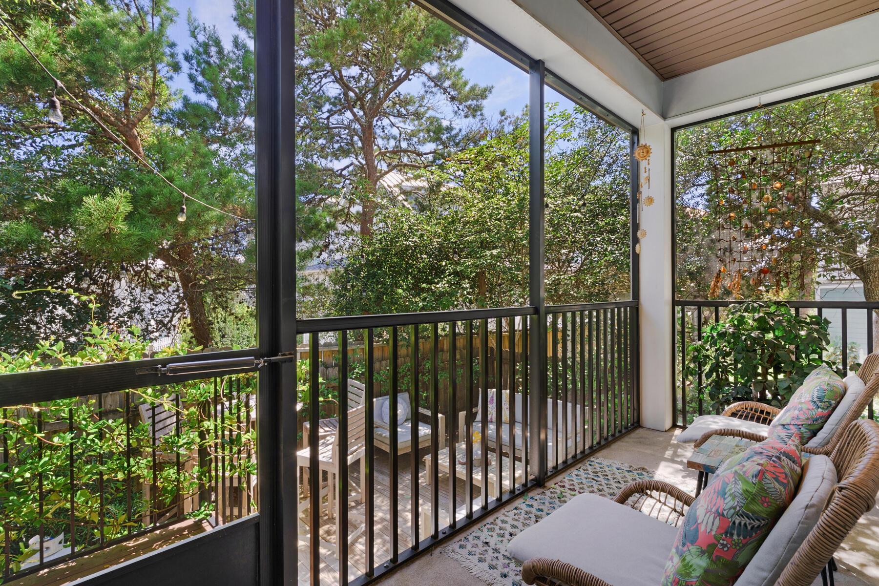 Image 2: 186 Ventana Blvd_20250801_169