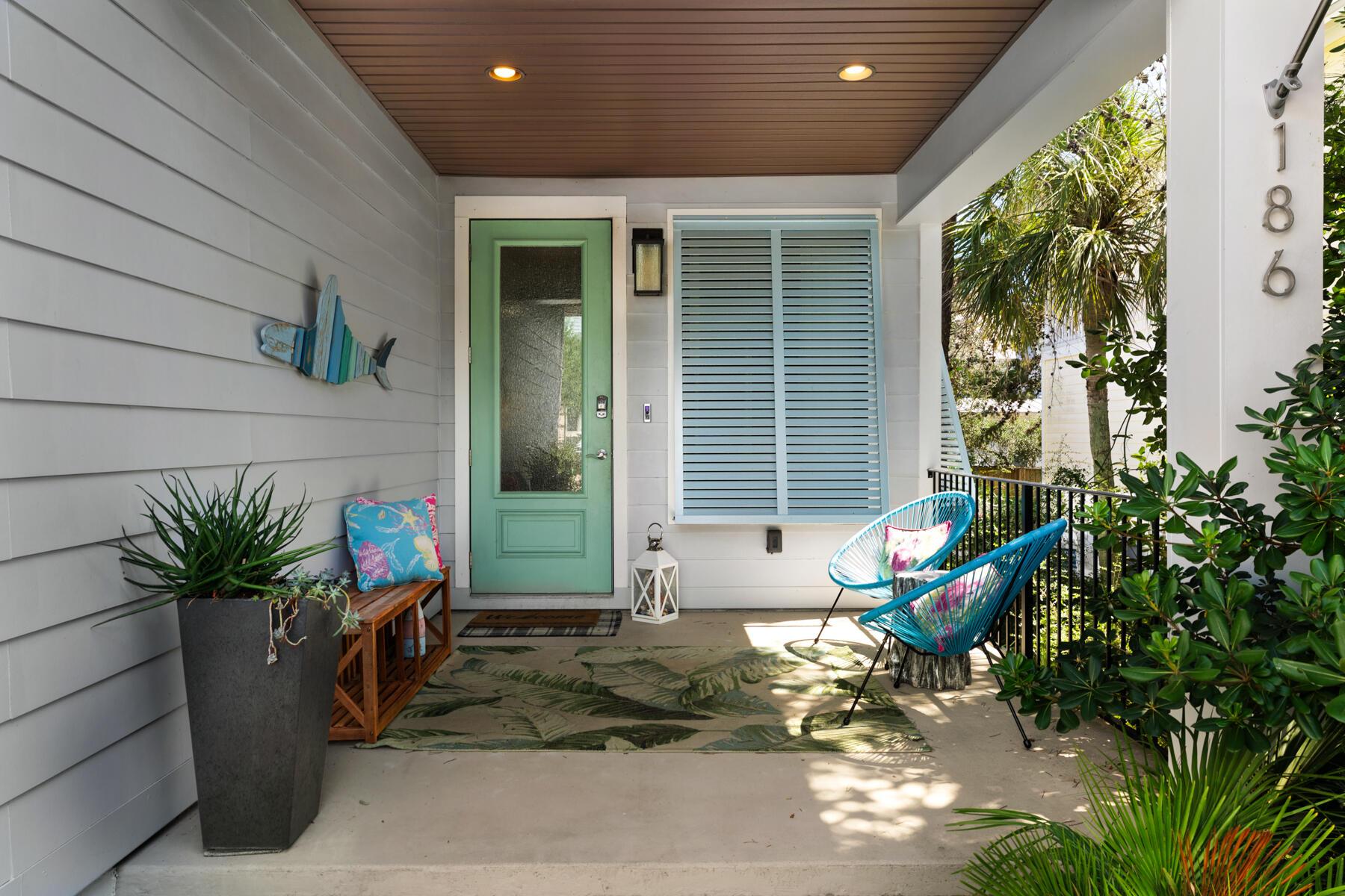 Image 3: 186 Ventana Blvd_20250801_016