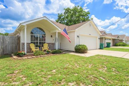 557 Rough Leaf Lane