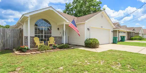 557 Rough Leaf Lane