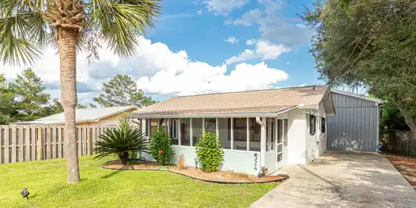 324 Derondo Street