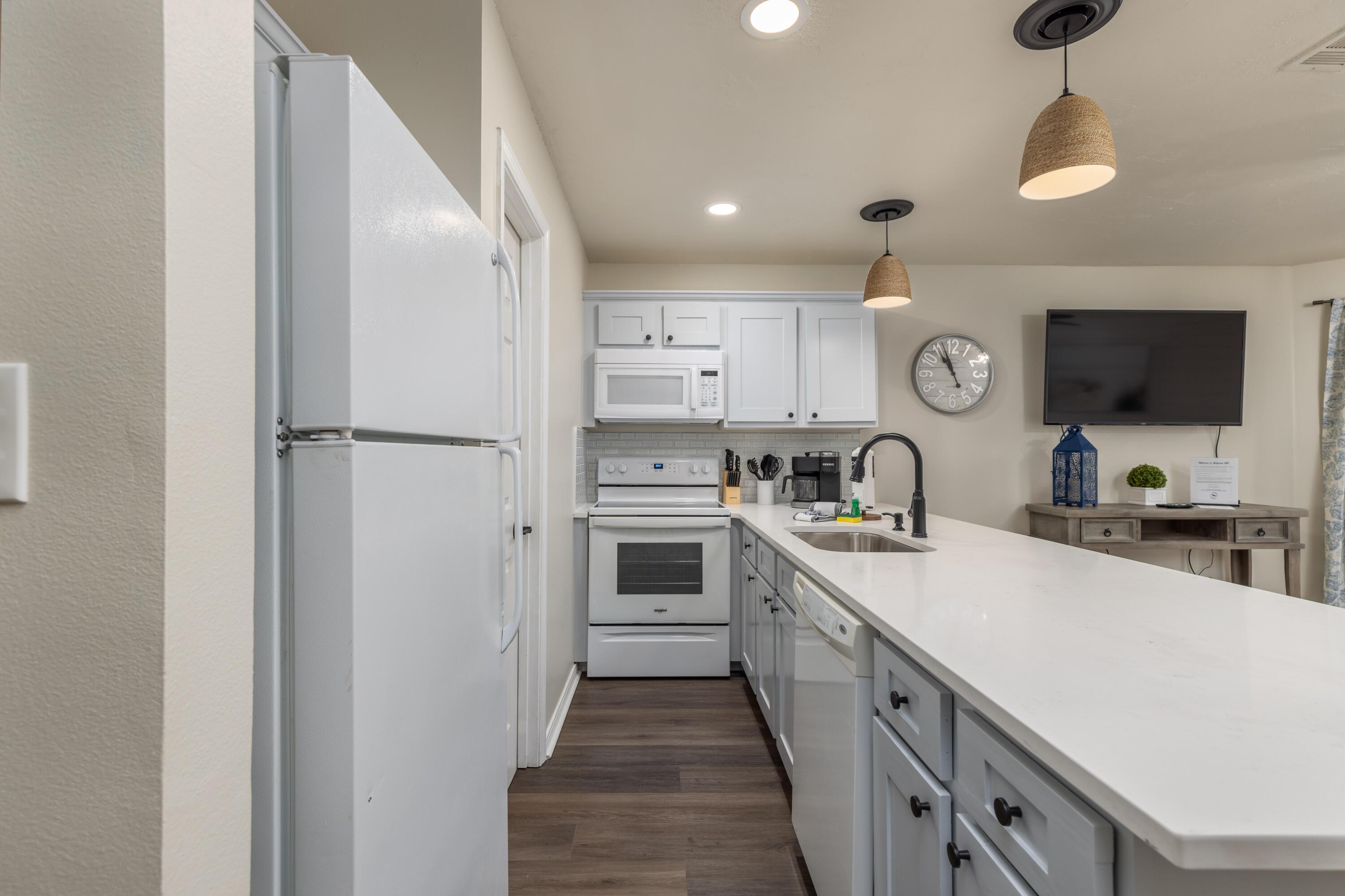 Image 4: 2830 Scenic Gulf Dr Unit 221-4