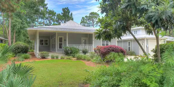 1129 Prestwick Place