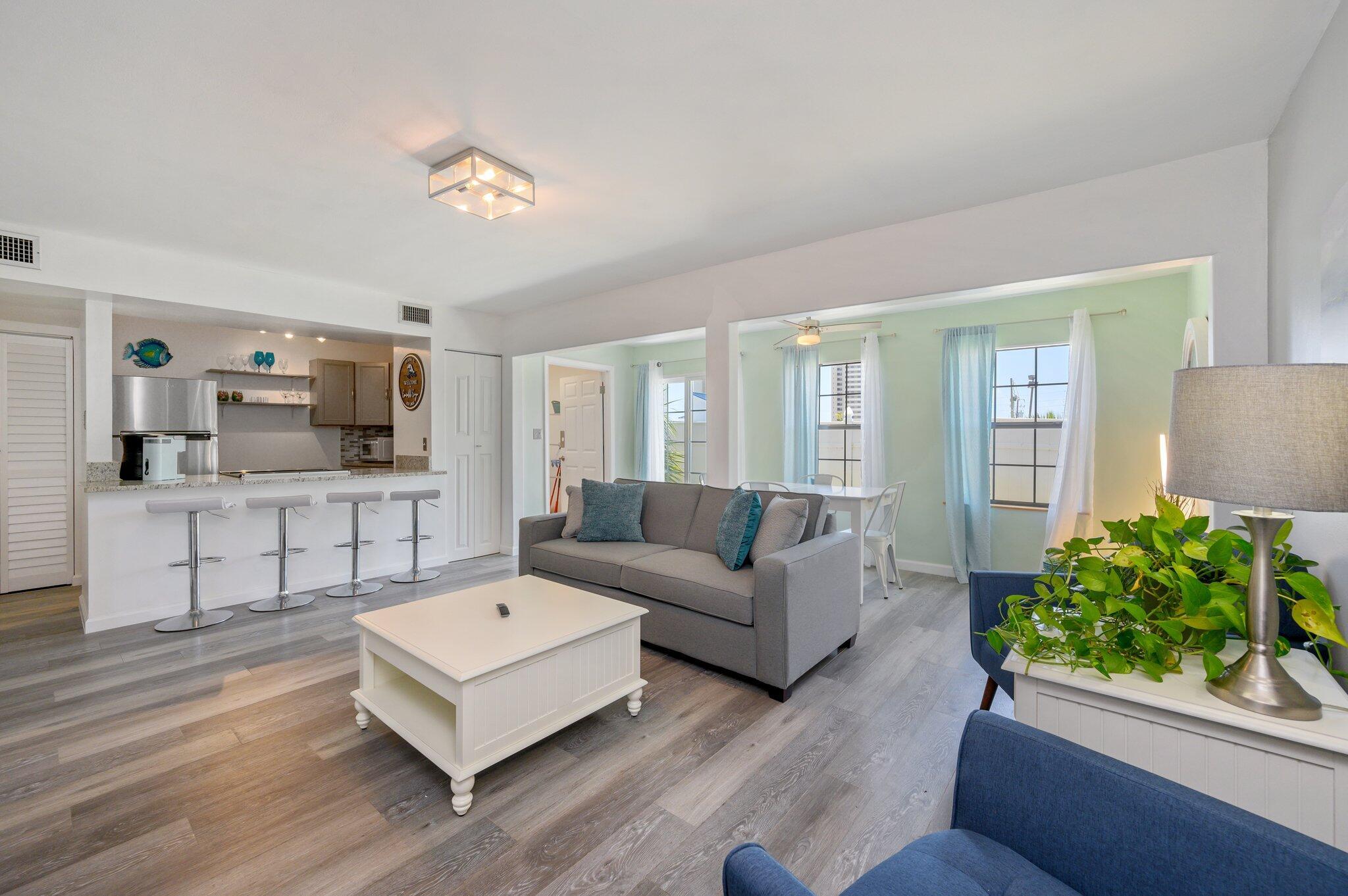 Image 2: 2-web-or-mls-4000-gulf-terrace-dr-193