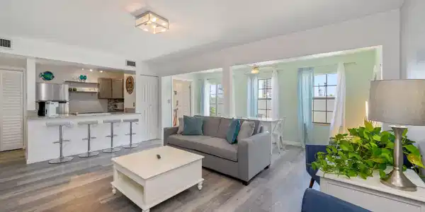 Image 2: 2-web-or-mls-4000-gulf-terrace-dr-193