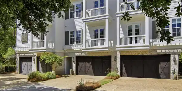 Image 3: Welcome to 4345 Bahia Lane