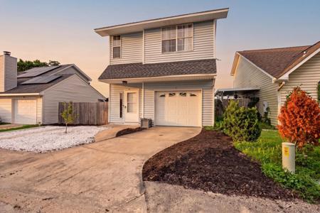 7 Forest Breeze Court