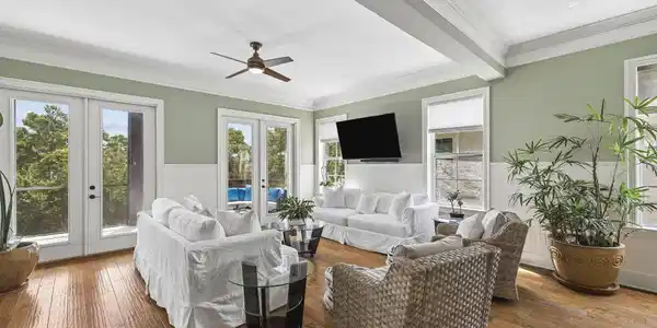 Image 3: 123 Grande Pointe Dr