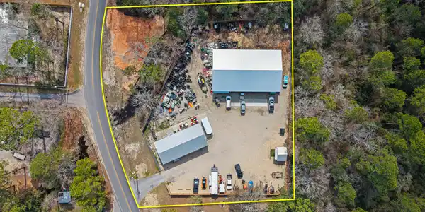 Image 3: 60 mcdaniels fishcamp rd-freeport-1