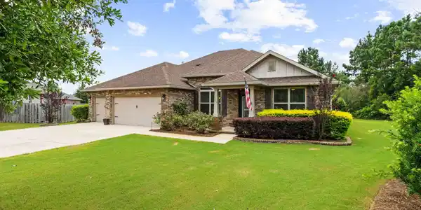300 Brighton Cove