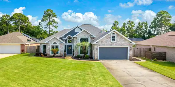 92 Mariner Way