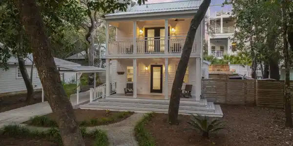 46 W Grove Avenue