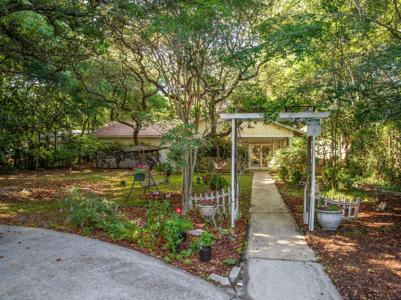 907 Pocahontas Drive