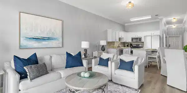 Image 3: Seagrove Highlands 2307