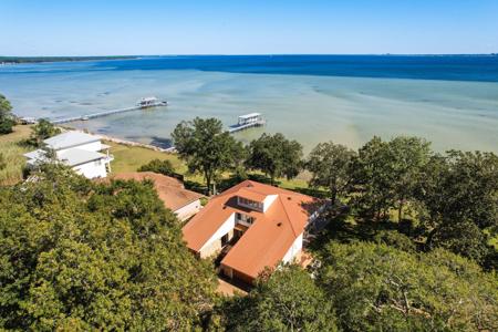 11 Grandview Drive