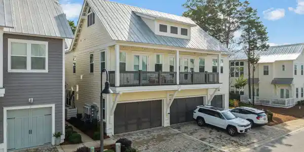 Image 4: 309 Milestone Drive UNIT A