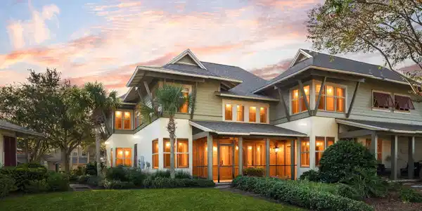 8605 Magnolia Bay Lane