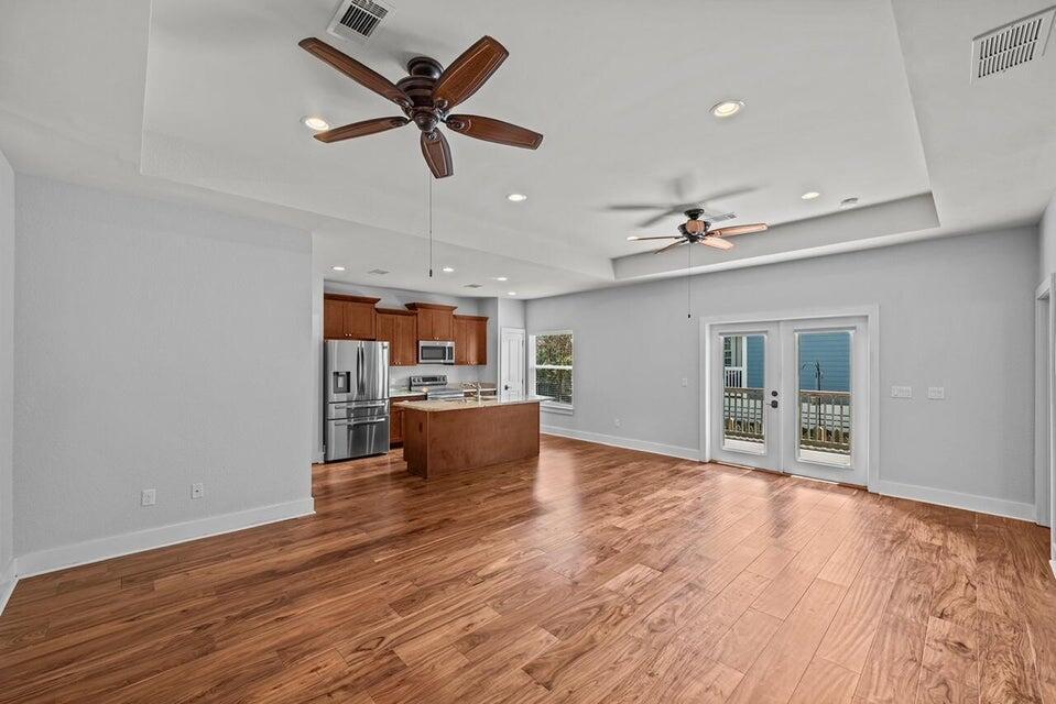 Image 3: 295 Mulberry Trace