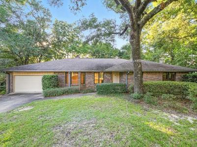 2409 Roberts Drive