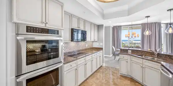 Image 3: kitchen to dining