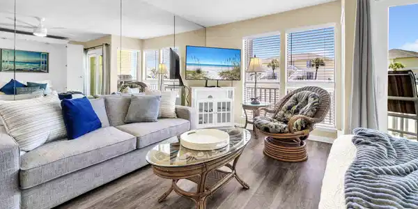 Image 2: Living Area