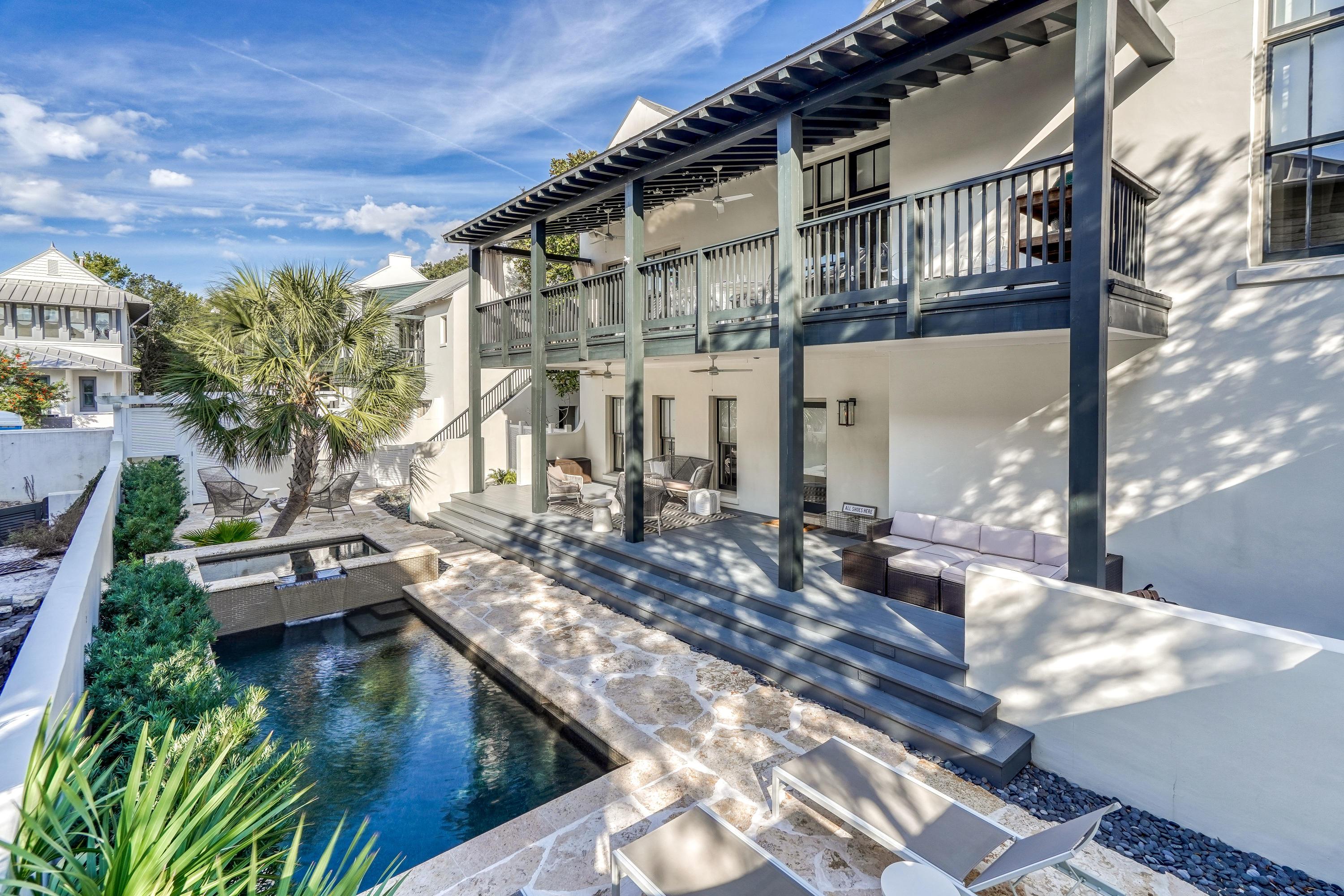 Image 4: Covered Porch Overlooking Pool