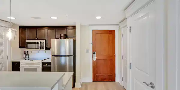Image 3: Entry Way