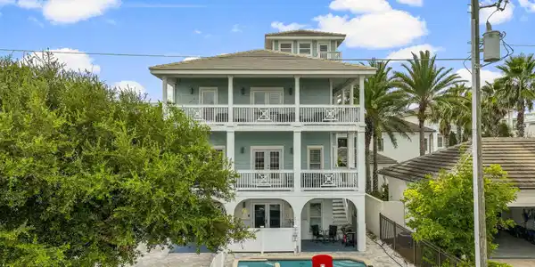 50 Los Angeles Street